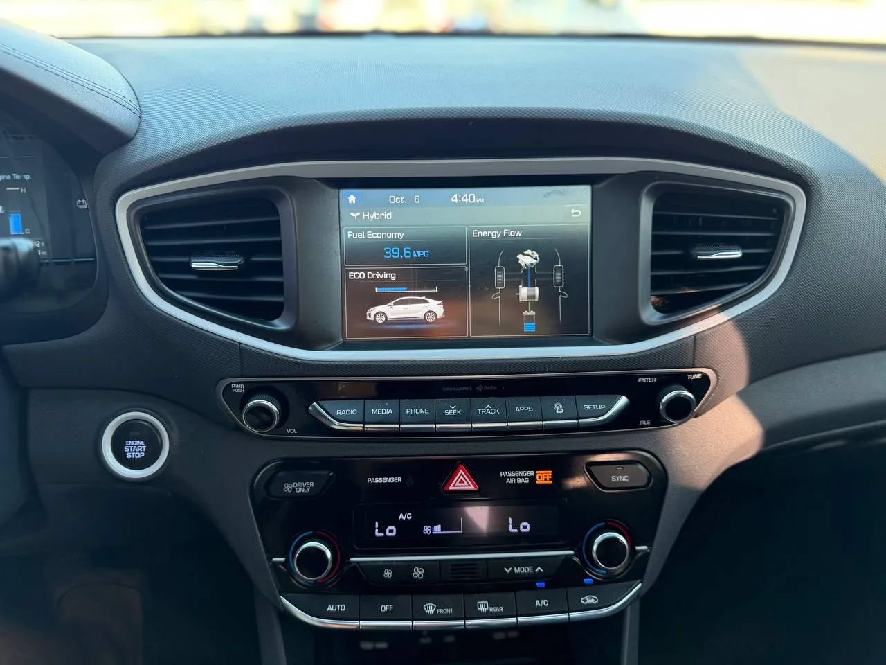 Used 2018 Hyundai Ioniq Limited FWD image 40