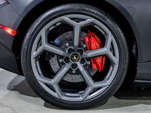 Used 2023 Lamborghini Huracan Tecnica image 29