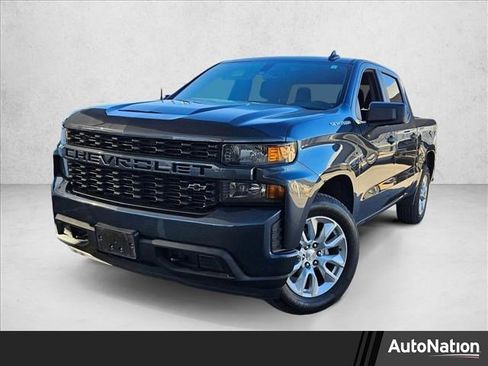 Used 2022 Chevrolet Silverado 1500 Custom image 1