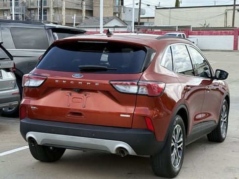 Used 2020 Ford Escape SEL FWD image 4