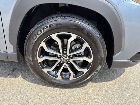 Used 2023 Toyota Corolla Cross S AWD/4WD image 12