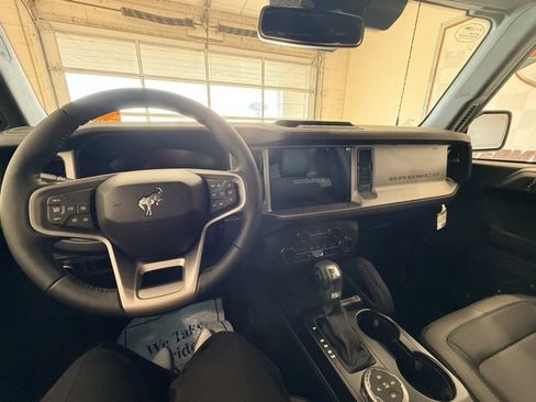 New 2025 Ford Bronco Outer Banks w/ Sasquatch Package image 22