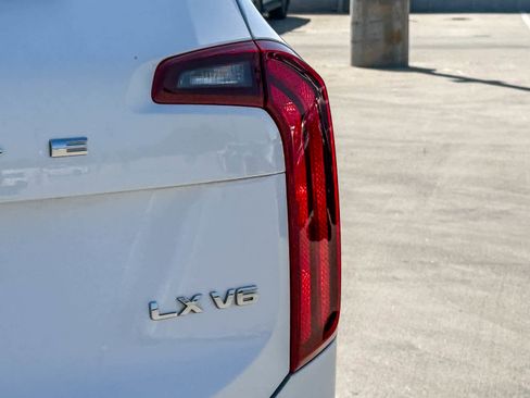 Used 2021 Kia Telluride LX FWD image 11