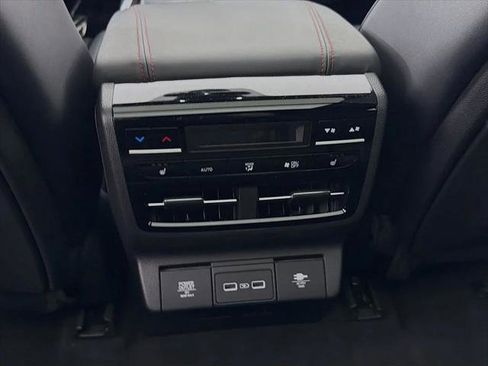 Used 2023 Acura MDX Type S AWD/4WD image 28
