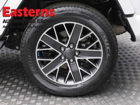 Used 2022 Jeep Wrangler Unlimited Sahara image 8