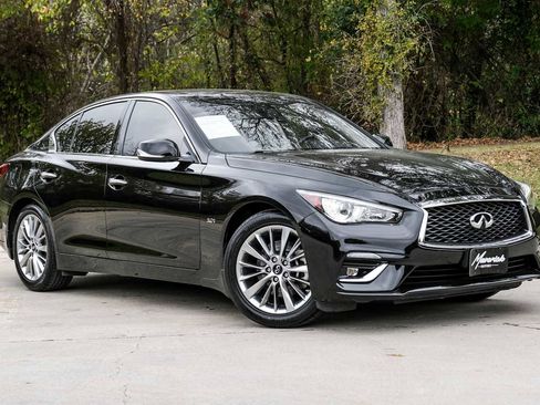 Used 2018 INFINITI Q50 Luxe w/ Essential Package (3.0T Luxe) image 7