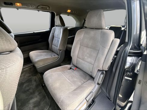 Used 2016 Honda Odyssey SE image 19