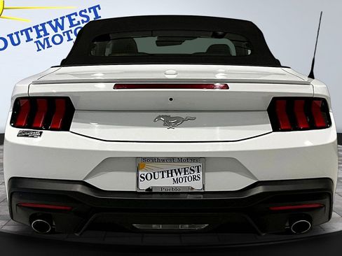 Used 2025 Ford Mustang Premium RWD image 5