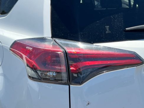 Used 2017 Toyota RAV4 XLE w/ Convenience Package AWD/4WD image 20