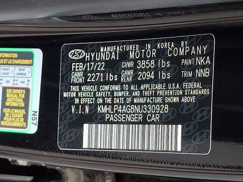 Used 2022 Hyundai Elantra Limited w/ Preferred Accessory Package FWD image 26