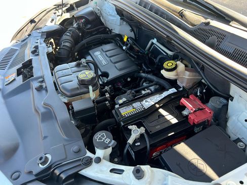 Used 2014 Buick Encore Premium image 38