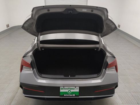 Used 2025 Hyundai Elantra Sport FWD image 29