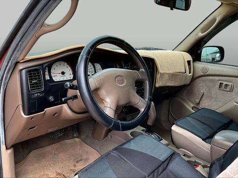 Used 2004 Toyota Tacoma 2WD Xtracab image 15