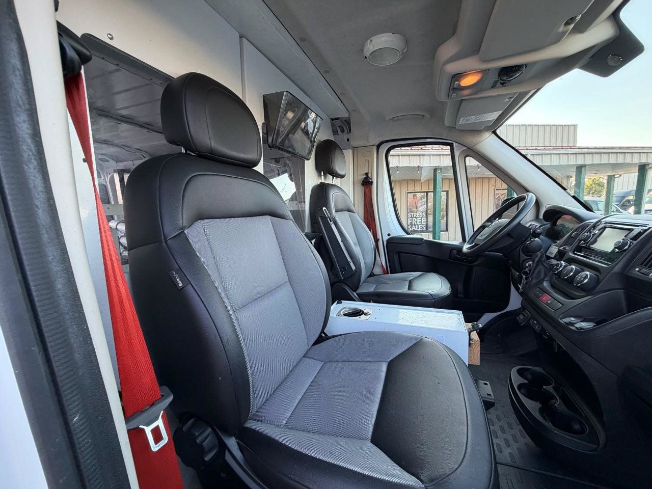 Used 2015 RAM ProMaster 1500 w/ Interior Convenience Group FWD image 17