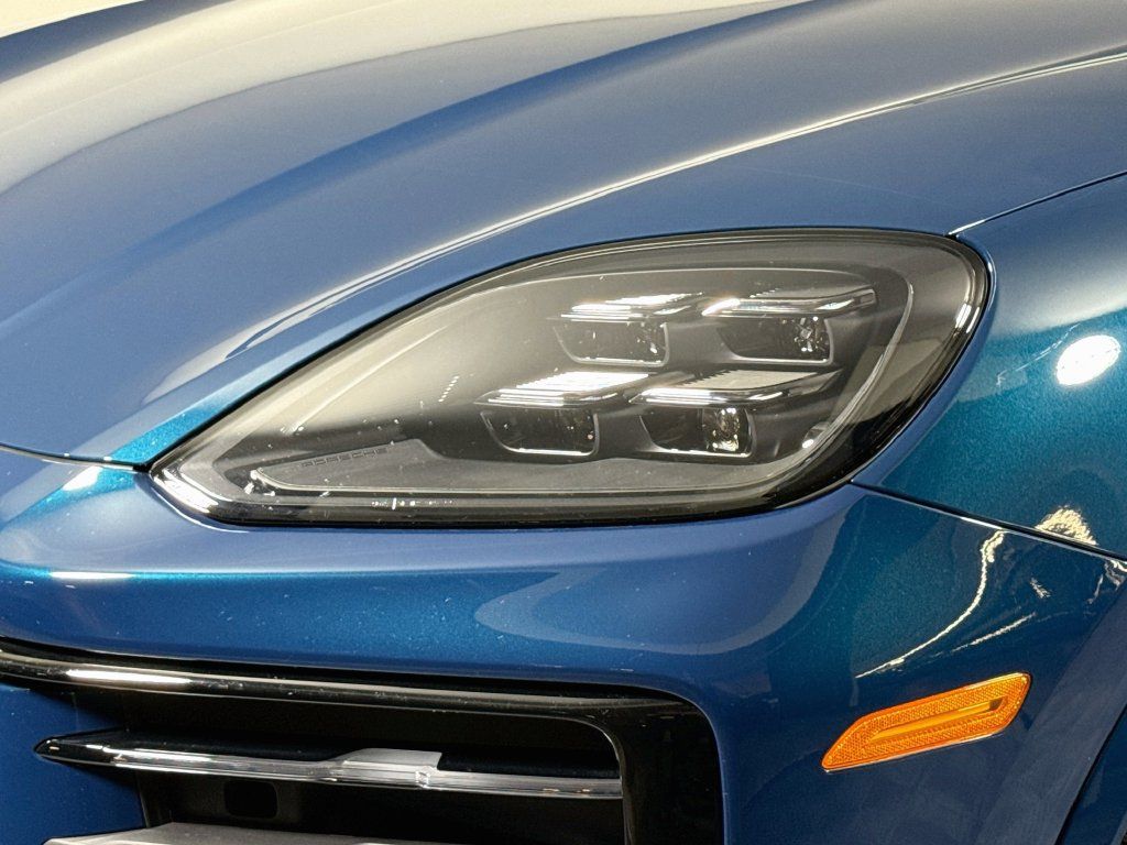 Certified 2026 Porsche Cayenne S AWD/4WD image 27