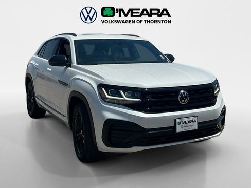 Used 2023 Volkswagen Atlas Cross Sport SEL R-Line AWD/4WD image 7