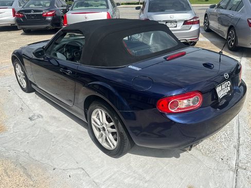 Used 2012 MAZDA MX-5 Miata Sport RWD image 3
