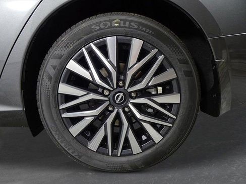 New 2026 Nissan Altima 2.5 SV w/ SV Premium Package FWD image 10