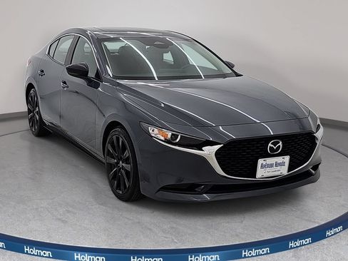 Used 2024 MAZDA MAZDA3 s AWD/4WD image 3