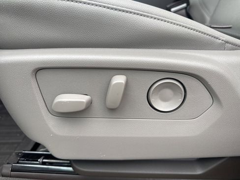 New 2026 GMC Sierra 1500 SLT w/ SLT Premium Package image 21