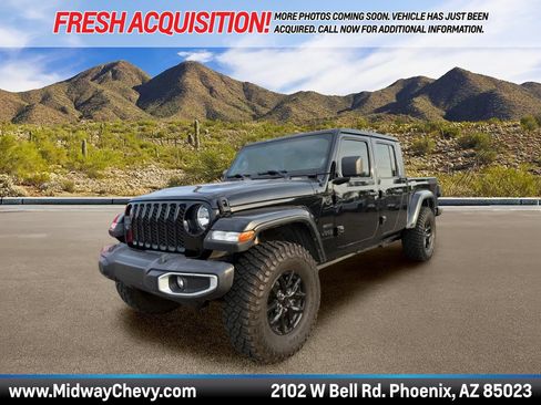 Used 2021 Jeep Gladiator Sport AWD/4WD image 1