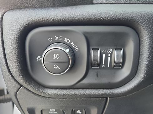 New 2026 RAM 1500 Big Horn AWD/4WD image 13