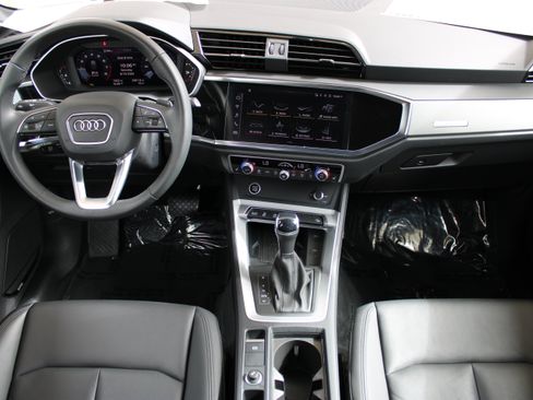 Certified 2025 Audi Q3 2.0T Premium w/ Convenience Plus Package AWD/4WD image 24