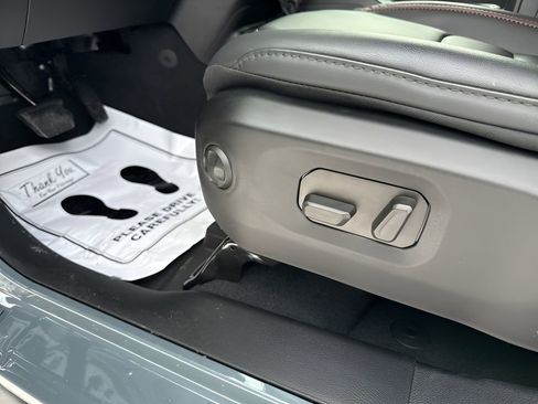 New 2026 Jeep Wrangler Unlimited Rubicon w/ Steel Bumper Group image 25