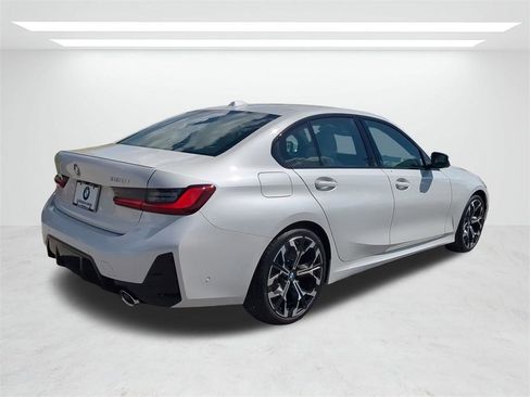 New 2026 BMW 330i Sedan w/ M Sport Package image 4
