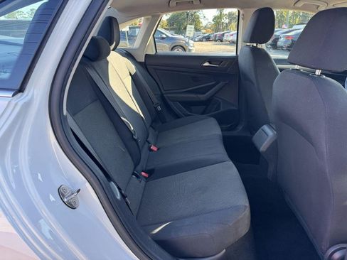 Used 2019 Volkswagen Jetta S w/ Driver Assistance Package image 11