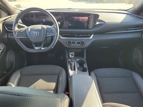 Used 2024 Buick Envista Preferred w/ Convenience I Package image 7