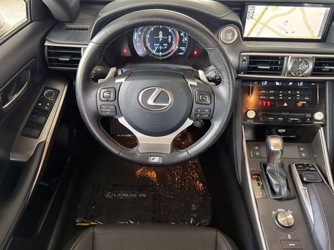 Used 2017 Lexus IS 350 F Sport w/ F Sport Package RWD image 15