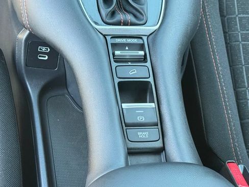 Certified 2025 Honda HR-V Sport image 21