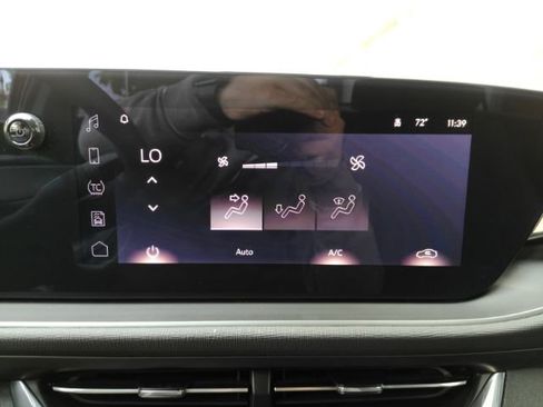 Used 2026 Buick Envista Preferred FWD image 44