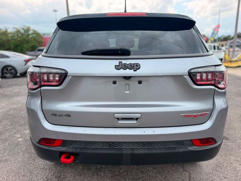 Used 2019 Jeep Compass Trailhawk AWD/4WD image 7
