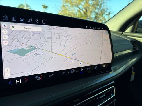 New 2026 Chevrolet Traverse LT w/ Driver Confidence Package image 31