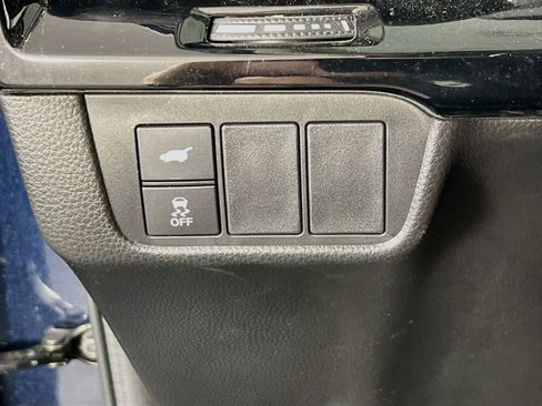 Used 2023 Honda CR-V EX-L image 10