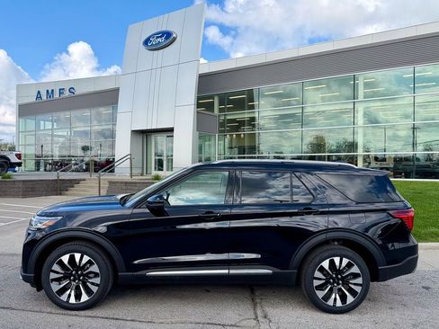 New 2026 Ford Explorer Platinum AWD/4WD image 3