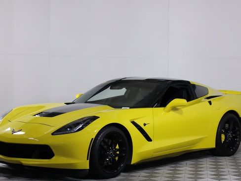 Used 2015 Chevrolet Corvette Stingray Coupe w/ 2LT Preferred Equipment Group image 3