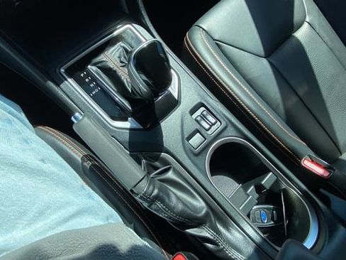 Used 2020 Subaru Crosstrek 2.0i Limited w/ Moonroof Package w/Navigation AWD/4WD image 28