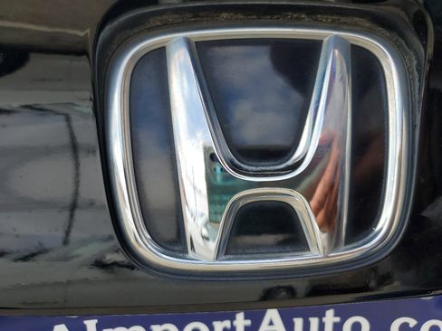 Used 2013 Honda Civic LX image 9