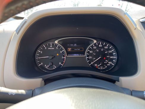 Used 2019 Nissan Pathfinder SL image 26