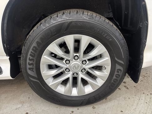 Used 2020 Lexus GX 460 AWD/4WD image 30