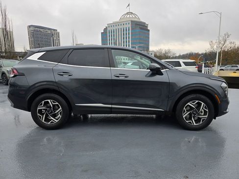 Certified 2024 Kia Sportage LX image 9