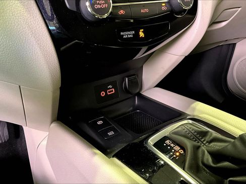 Used 2022 Nissan Rogue Sport SL image 15