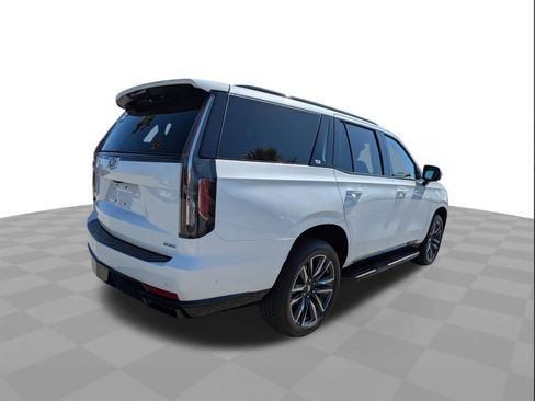 Certified 2022 Cadillac Escalade Sport w/ Touring Package image 4