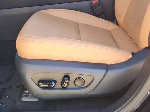 Used 2025 Lexus RX 350 Premium Plus w/ Accessory Package (Z1) image 19