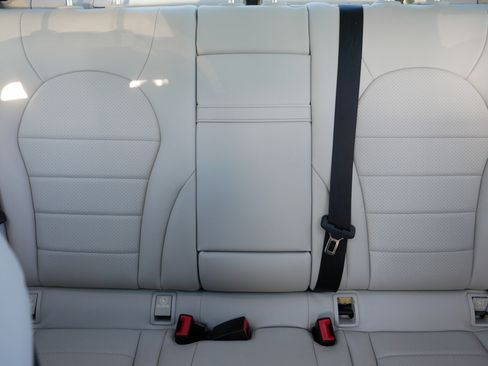 Used 2016 Mercedes-Benz C 300 4MATIC Sedan image 13