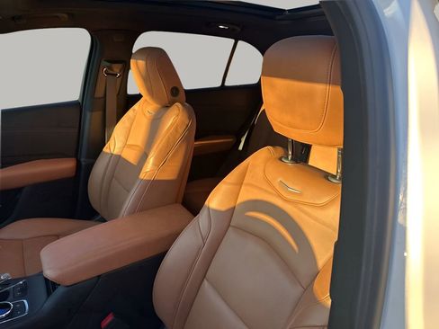 Used 2023 Cadillac XT4 Sport image 26