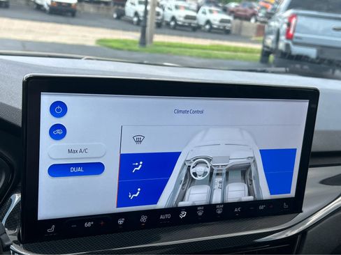 Used 2023 Ford Escape ST-Line Elite image 34